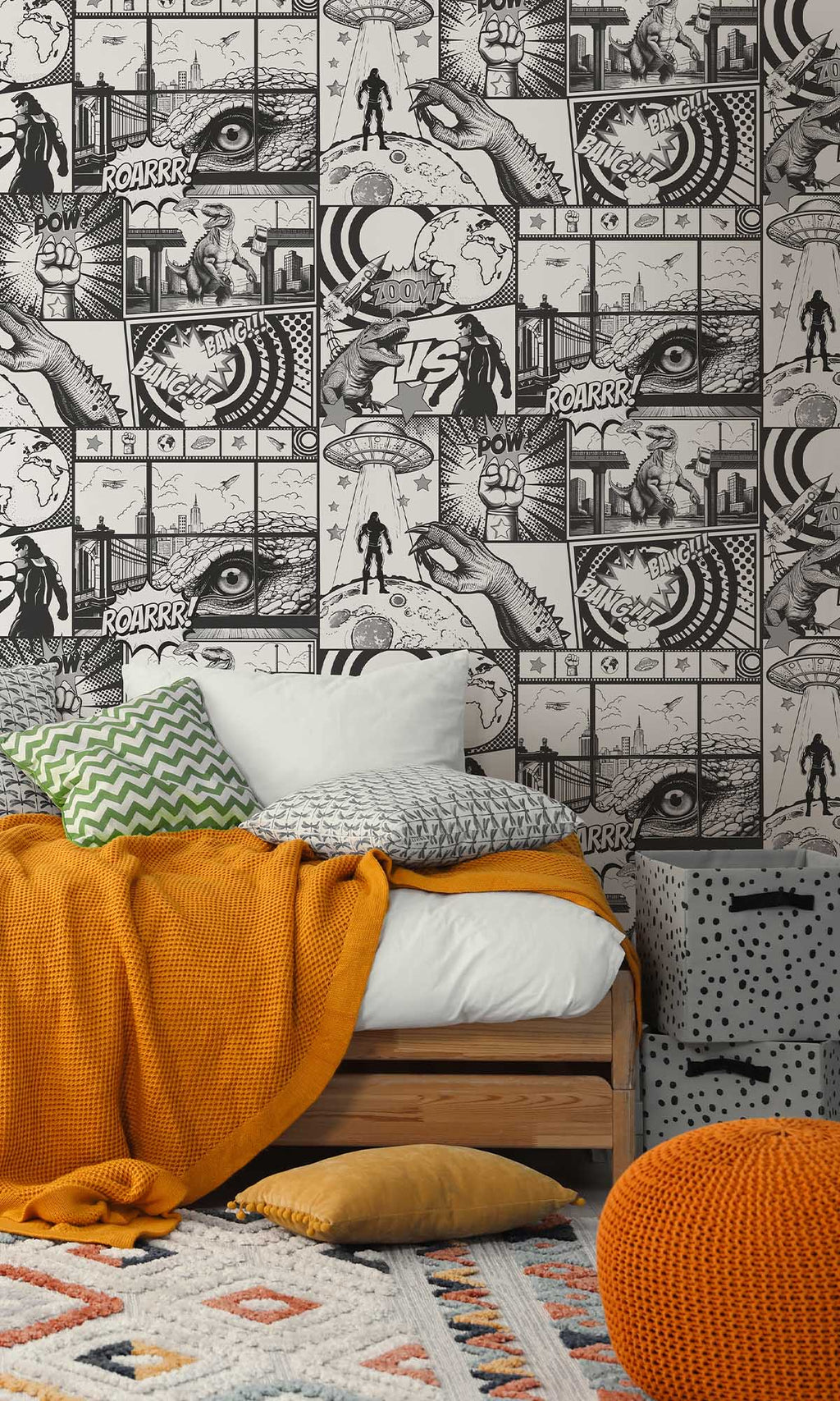 Adventure Awaits City Hero Black/White 14075