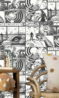 Adventure Awaits City Hero Black/White 14075